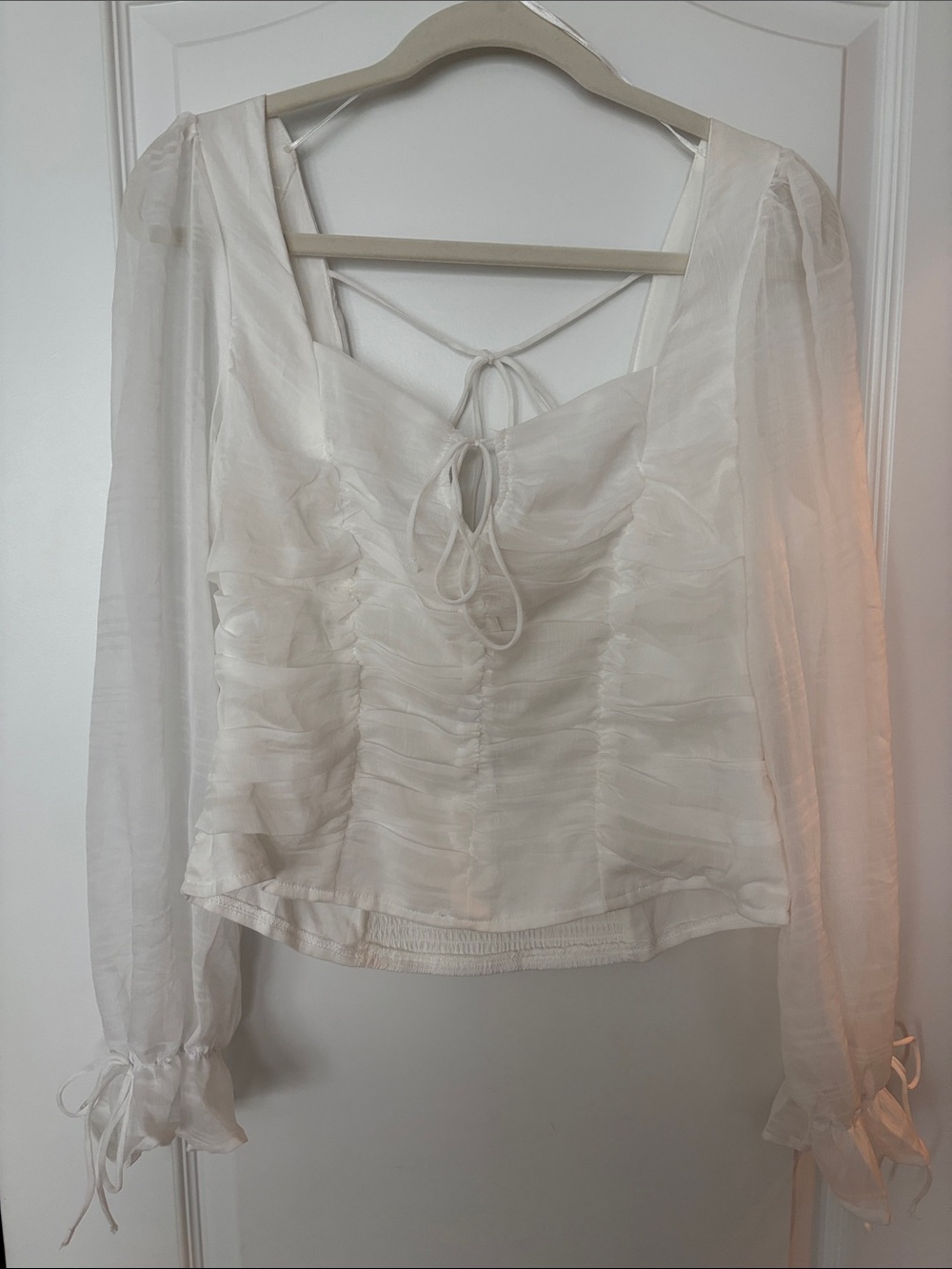 AUDREY PARKS white blouse with smocking
